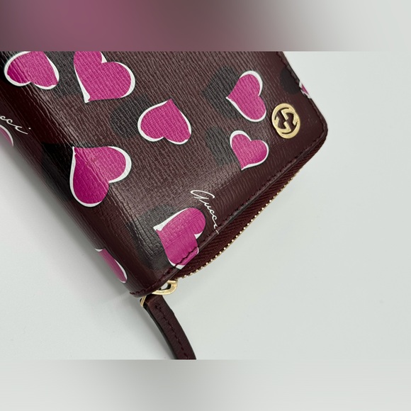 GUCCI LIMITED EDITION Betty Interlocking G Heartbeat Print Zip Around Wallet - Picture 4 of 14
